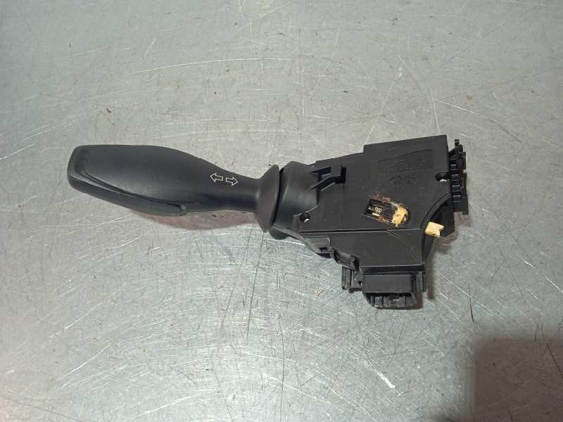Recambio de mando intermitentes para ford fiesta (ccn) 1.25 16v cat referencia OEM IAM 8A6T13335AD  