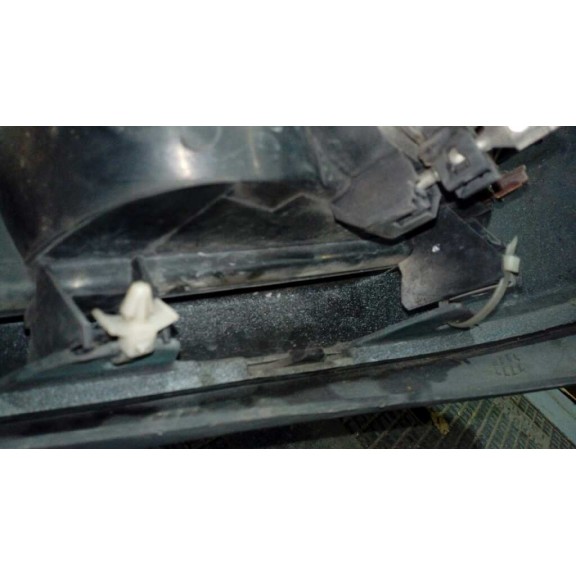 Recambio de paragolpes delantero para saab 9-5 sedán 2.3 cat referencia OEM IAM 4560033 VERDE ANTINIEBLA