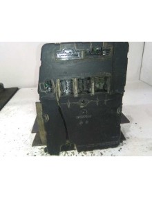Recambio de caja reles / fusibles para renault megane ii classic berlina confort dynamique referencia OEM IAM 8200309690  UCH