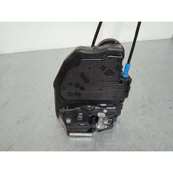 Recambio de cerradura puerta trasera derecha para toyota auris business referencia OEM IAM 6905005050  4 PINS