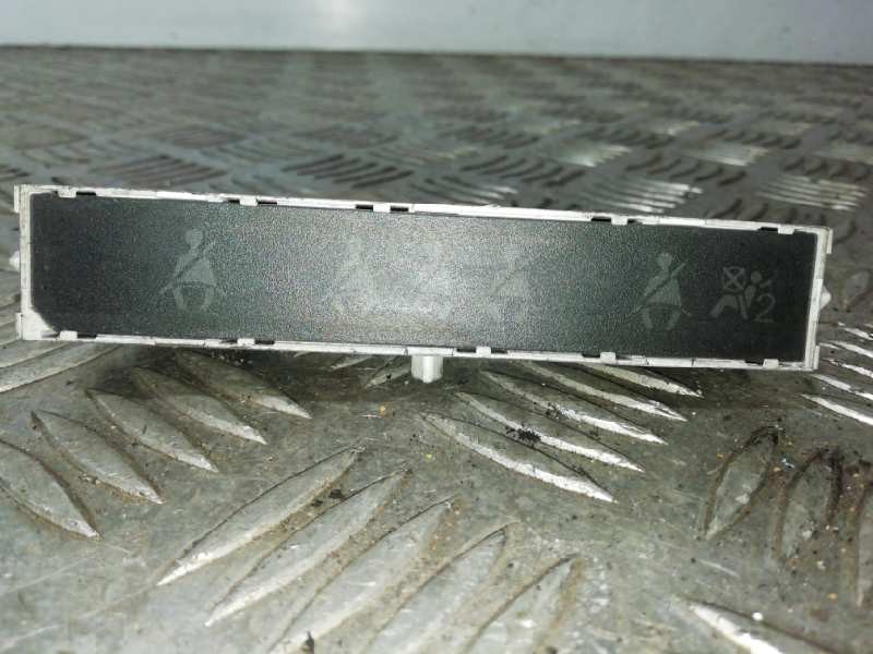 Recambio de display para peugeot 207 confort referencia OEM IAM 9664447680  