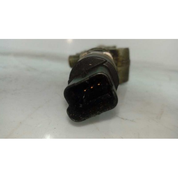 Recambio de rampa inyectora para peugeot 206 berlina 1.4 hdi referencia OEM IAM 0445214028  9641509480