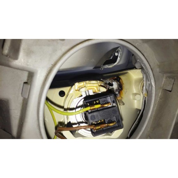 Recambio de faro derecho para mercedes-benz clase a (w168) 160 (168.033) referencia OEM IAM 031152202 RAYADO 