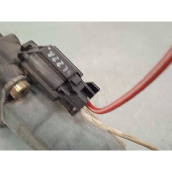 Recambio de elevalunas trasero derecho para ssangyong kyron 2.0 referencia OEM IAM  ELECTRICO 2 PINS