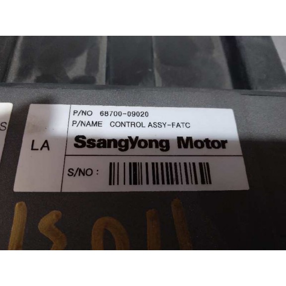 Recambio de mando climatizador para ssangyong kyron 2.0 referencia OEM IAM 6870009020  