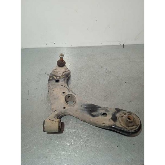 Recambio de brazo suspension inferior delantero derecho para toyota auris business referencia OEM IAM 4806802130  