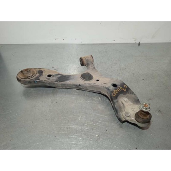 Recambio de brazo suspension inferior delantero derecho para toyota auris business referencia OEM IAM 4806802130  