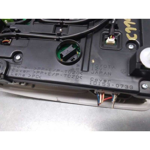 Recambio de luz interior para lexus is 300h referencia OEM IAM 1D153-073G  