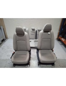 Recambio de juego asientos completo para lexus is 300h referencia OEM IAM  X4 