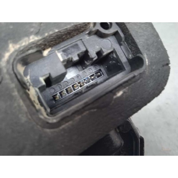 Recambio de cerradura puerta delantera derecha para volkswagen golf vii sportsvan 1.0 tsi referencia OEM IAM 5NB837016C 5NB83701