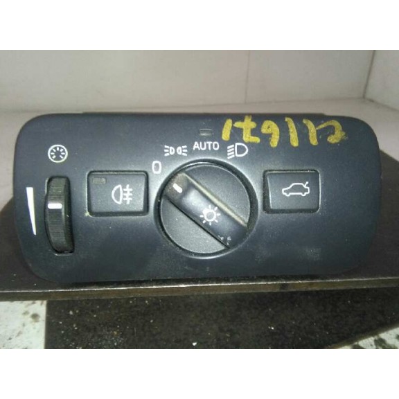 Recambio de mando luces para volvo v40 kinetic referencia OEM IAM 31443831  SALPICADERO