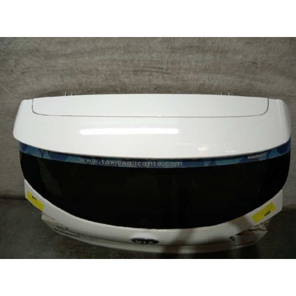 Recambio de porton trasero para kia carens ( ) basic referencia OEM IAM 73700A4040  73700A4040