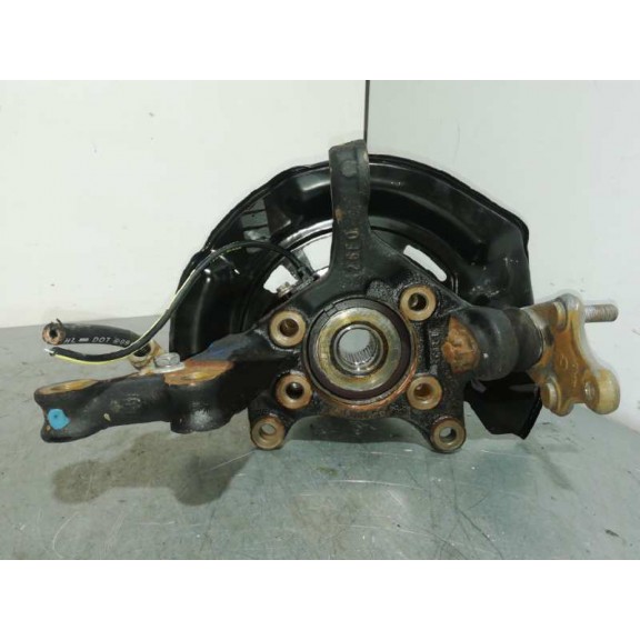 Recambio de mangueta delantera derecha para toyota verso active referencia OEM IAM  5 TORNILLOS ABS