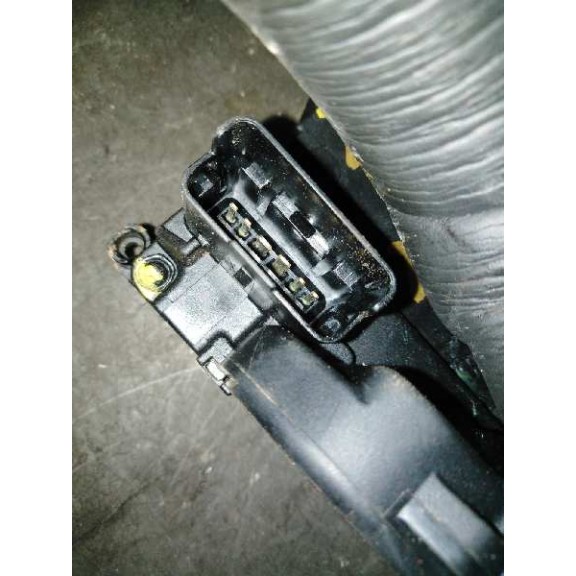 Recambio de cerradura puerta trasera derecha para renault megane iii berlina 5 p dynamique referencia OEM IAM 82502000 6 PIN 825