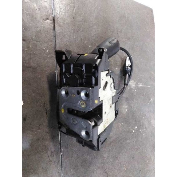 Recambio de cerradura puerta trasera derecha para renault megane iii berlina 5 p dynamique referencia OEM IAM 82502000 6 PIN 825