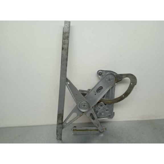 Recambio de elevalunas delantero derecho para renault megane iii berlina 5 p dynamique referencia OEM IAM 807200001R 807301396R 