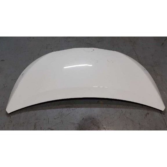 Recambio de capot para toyota verso active referencia OEM IAM 533010F020 BLANCO TOCADO