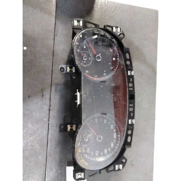 Recambio de cuadro instrumentos para volkswagen golf vii sportsvan 1.0 tsi referencia OEM IAM 517920740C 8 RPM 260 KM