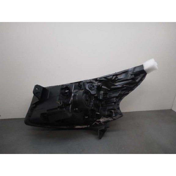 Recambio de faro derecho para renault trafic combi referencia OEM IAM 260108724R NUEVO 