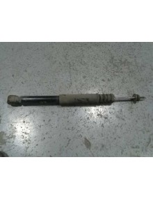 Recambio de amortiguador trasero derecho para dacia sandero ambiance referencia OEM IAM 8200953294  