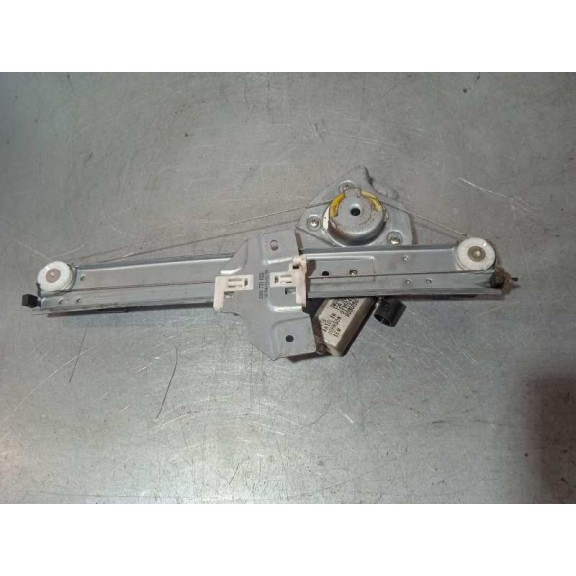 Recambio de elevalunas trasero derecho para dacia duster ambiance 4x2 referencia OEM IAM 3M1044G ELÉCTRICO 2 PINES 82007338320