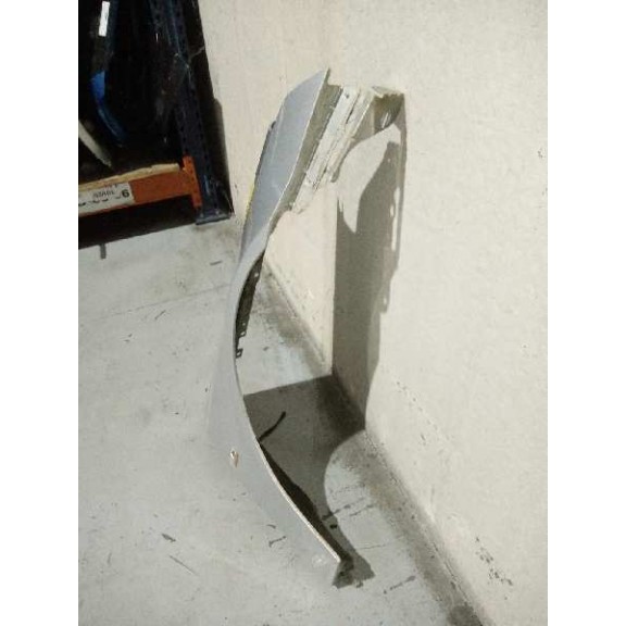 Recambio de aleta delantera derecha para cadillac bls business referencia OEM IAM   