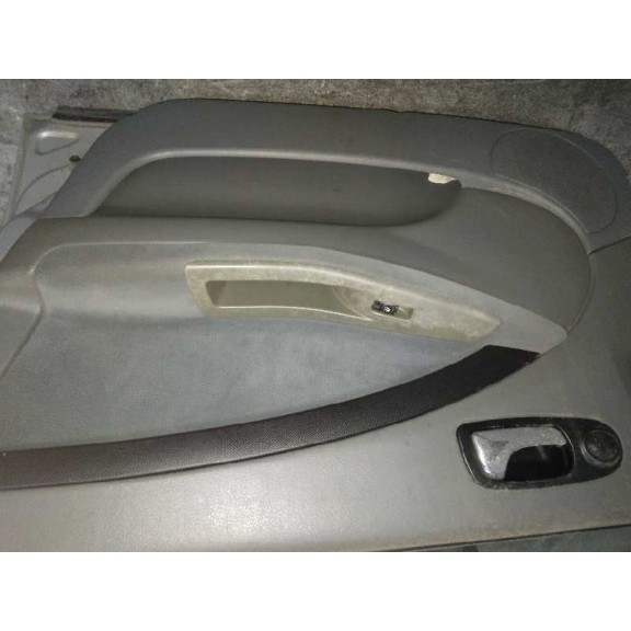 Recambio de puerta delantera derecha para chevrolet lacetti 1.6 cat referencia OEM IAM 96547852  