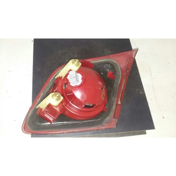 Recambio de piloto trasero izquierdo interior para mazda 3 berlina (bk) 1.6 cd diesel cat referencia OEM IAM  5P INTERIOR