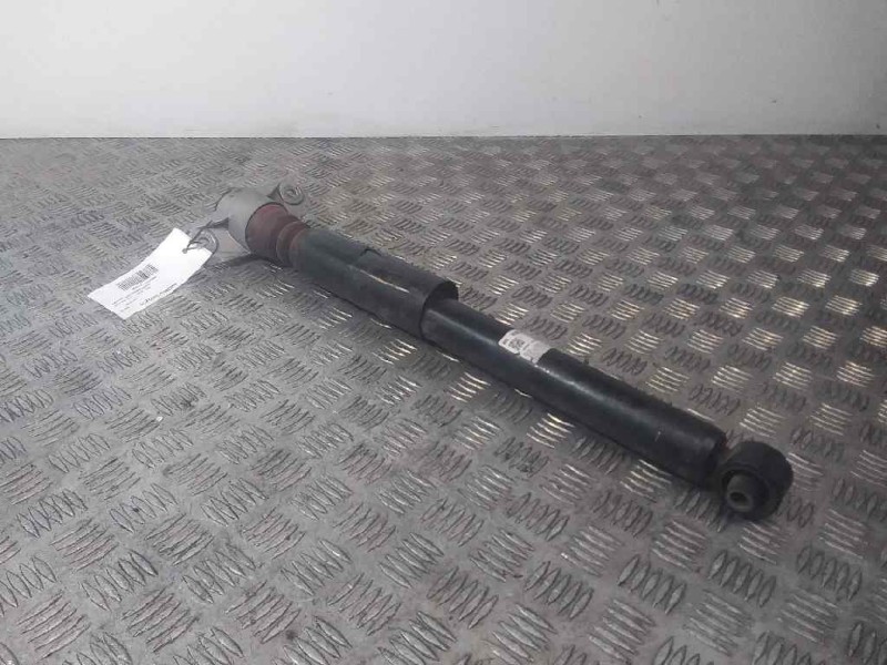 Recambio de amortiguador trasero derecho para kia xceed tech referencia OEM IAM 55300J7RC0  