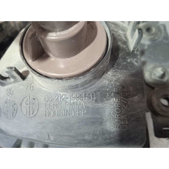 Recambio de piloto trasero derecho para toyota rav 4 funcruiser (a1) básico referencia OEM IAM 082121999R  