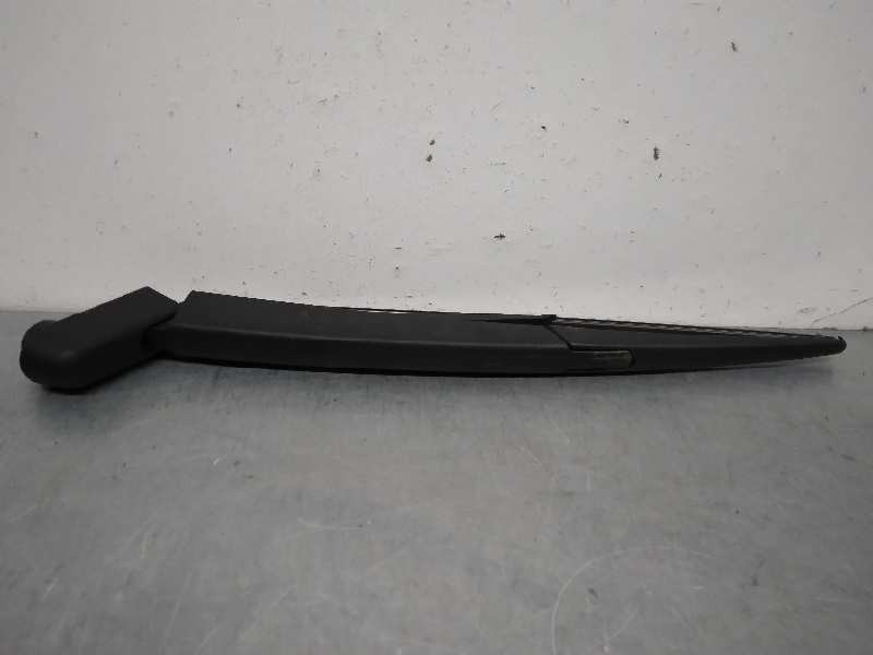Recambio de brazo limpia trasero para citroën c3 feel referencia OEM IAM 6429HE  