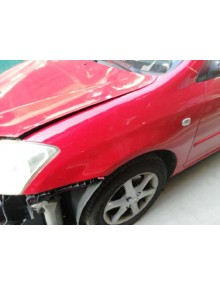 Recambio de aleta delantera izquierda para toyota corolla (e12) 1.4 d-4d luna compact referencia OEM IAM  ROJA  2