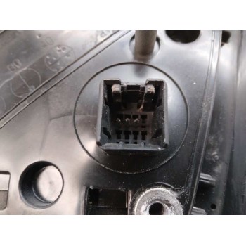 Recambio de retrovisor derecho para kia soul 1.6 crdi cat referencia OEM IAM  3 PINES ROZADO