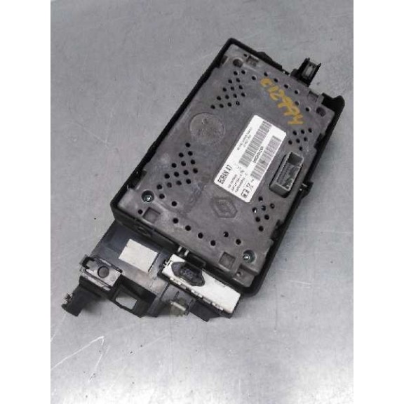 Recambio de pantalla multifuncion para renault laguna coupe gt referencia OEM IAM 280340026R  NAVEGADOR