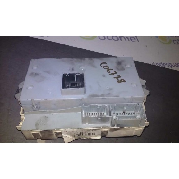 Recambio de caja reles / fusibles para fiat stilo (192) 1.9 jtd cat referencia OEM IAM 501209510040  