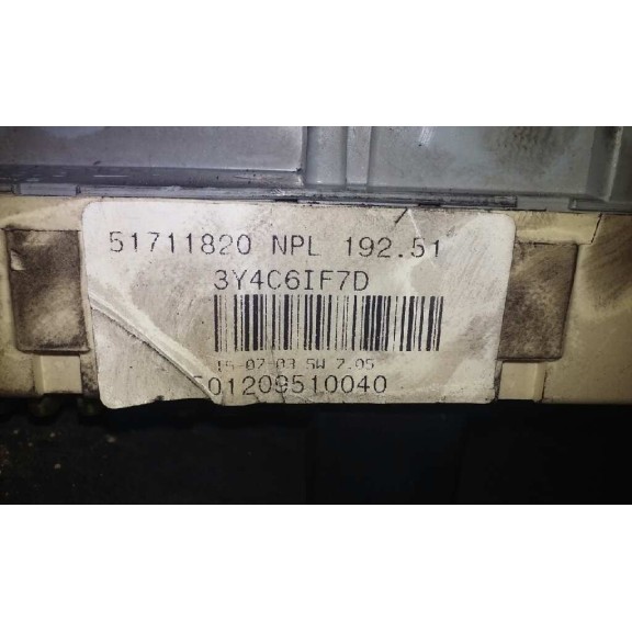 Recambio de caja reles / fusibles para fiat stilo (192) 1.9 jtd cat referencia OEM IAM 501209510040  
