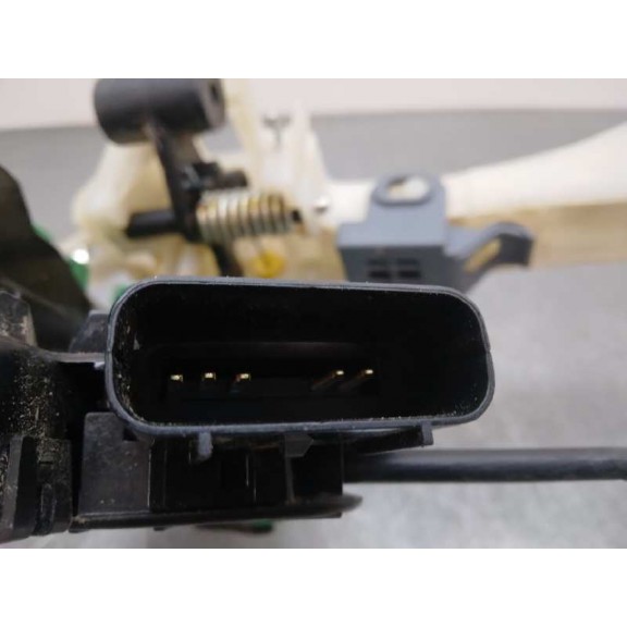 Recambio de cerradura puerta delantera derecha para hyundai i30 cw (pd) family referencia OEM IAM 81320G3050 5 PINES 