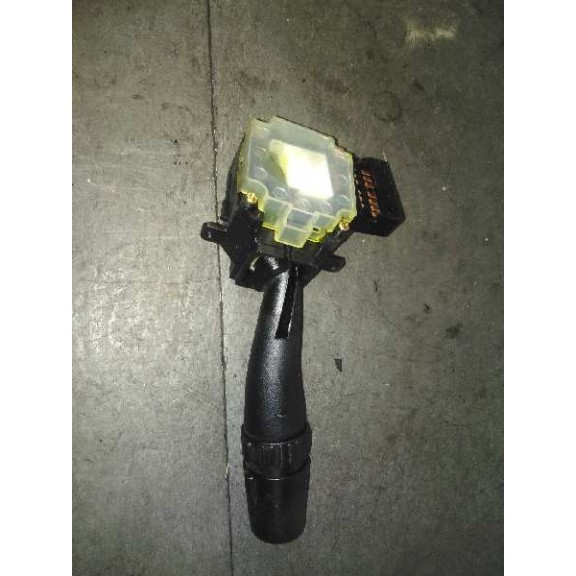 Recambio de mando limpia para kia cerato 2.0 lx crdi berlina (4-ptas.) referencia OEM IAM S/R  