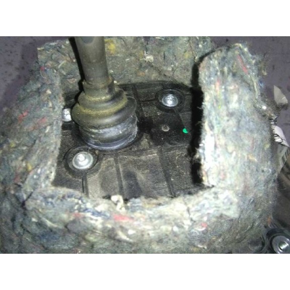 Recambio de palanca cambio para dacia sandero ambiance referencia OEM IAM 8200760429  5 V