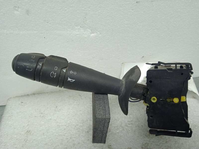 Recambio de mando luces para nissan interstar mod. 04 (x70) 2.5 dci diesel cat referencia OEM IAM 8200199519 VOLANTE 