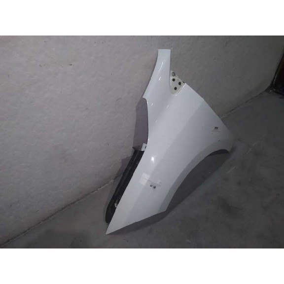 Recambio de aleta delantera izquierda para renault megane iii berlina 5 p emotion referencia OEM IAM  TOCADO LEVE 