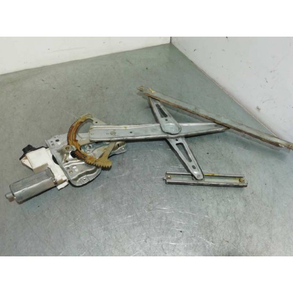 Recambio de elevalunas delantero derecho para toyota corolla (e12) 2.0 d-4d sol berlina referencia OEM IAM 0130822032 6 PIN 5PTA