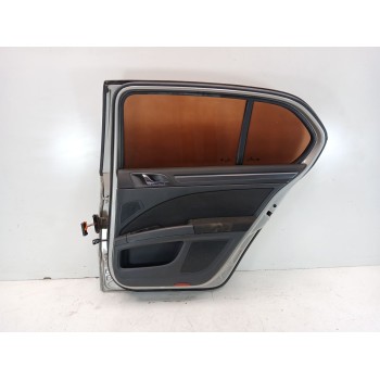 Recambio de puerta trasera derecha para skoda superb ii (3t4) 2.0 tdi 16v referencia OEM IAM 3t5833056  