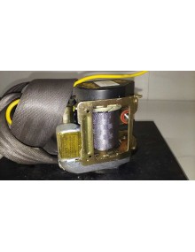 Recambio de pretensor airbag derecho para kia rio 1.5 cat referencia OEM IAM 0K33C57630 CINTURON GRIS 2