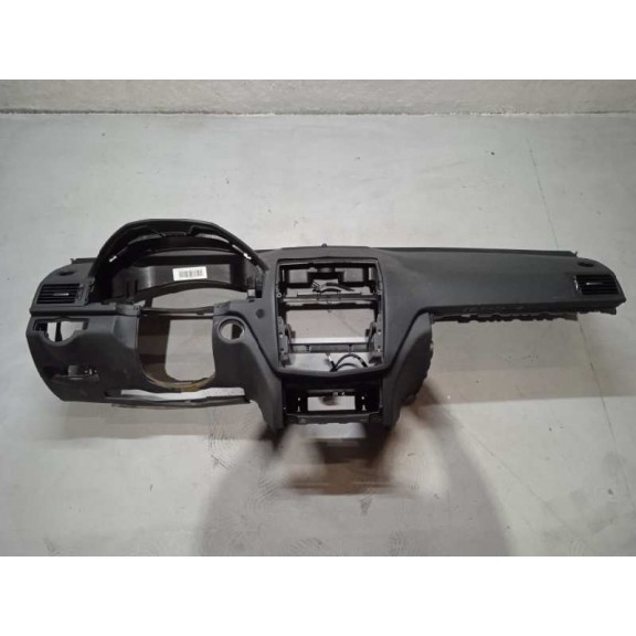 Recambio de salpicadero para mercedes-benz clase c (w204) berlina c 220 cdi (204.008) referencia OEM IAM A2046803787  