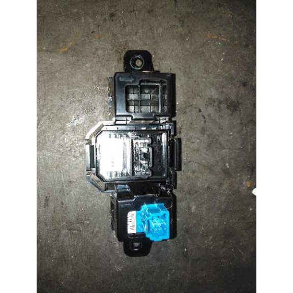 Recambio de mando retrovisor para nissan note acenta referencia OEM IAM 255703TB1A  