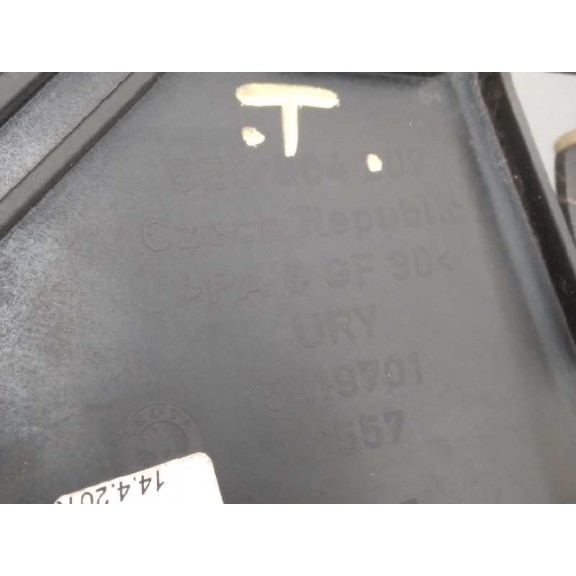 Recambio de apoyabrazos central para skoda octavia combi (5e5) style referencia OEM IAM 5E0864207  