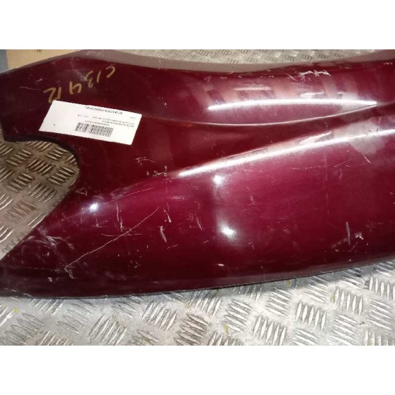 Recambio de aleta delantera derecha para chrysler voyager (rg) 2.5 crd cat referencia OEM IAM  ROJO RAYADA