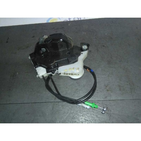 Recambio de cerradura puerta delantera derecha para toyota yaris 1.4 turbodiesel cat referencia OEM IAM   6 PIN