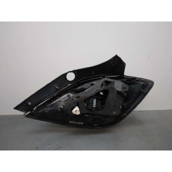 Recambio de piloto trasero izquierdo para opel astra h ber. cosmo referencia OEM IAM 13222324  